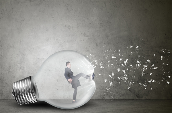 戰(zhàn)略咨詢：如何應對新基建帶來的機遇？