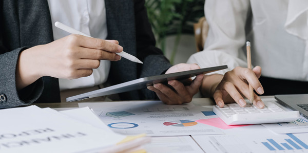 明確目標(biāo)：戰(zhàn)略規(guī)劃第一步，確定企業(yè)發(fā)展方向