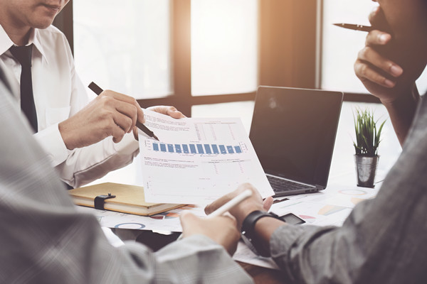 預(yù)算編制與控制：計劃、執(zhí)行與調(diào)整