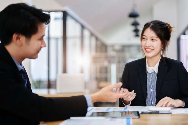 預(yù)算控制咨詢：協(xié)助企業(yè)建立控制體系，確保預(yù)算執(zhí)行