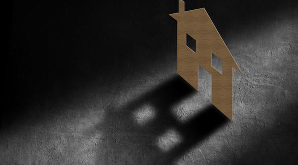 重慶傳統(tǒng)行業(yè)塌方，罪魁禍首竟是房價？