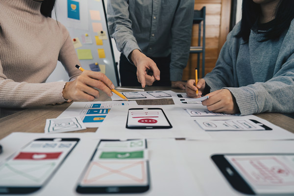 品牌設(shè)計(jì)：打造獨(dú)特形象，提升品牌知名度