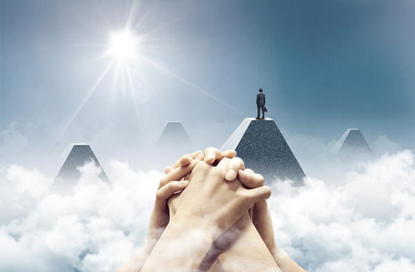 年度轉(zhuǎn)型升級計劃：轉(zhuǎn)型升級，提質(zhì)增效