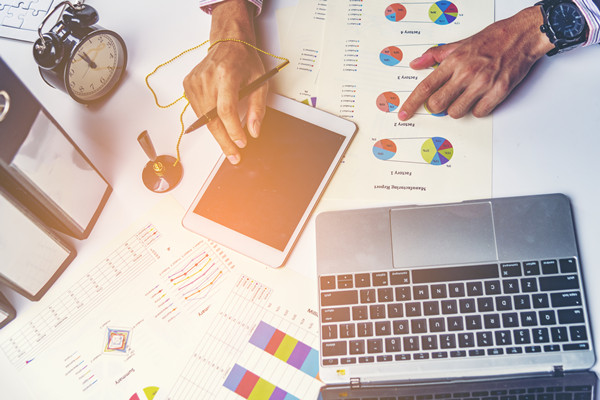 績效目標(biāo)設(shè)定：明確目標(biāo)，為員工指明方向