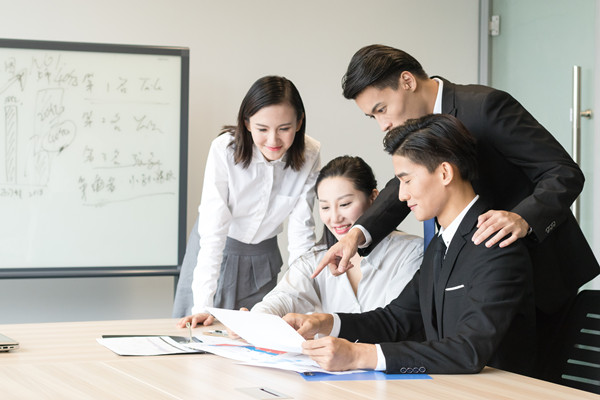 引領(lǐng)市場(chǎng)變革，專業(yè)營銷咨詢助力企業(yè)持續(xù)增長