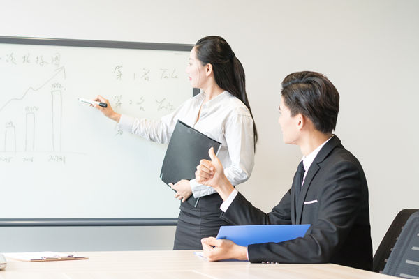 績效培訓(xùn)：提升技能，提高員工績效