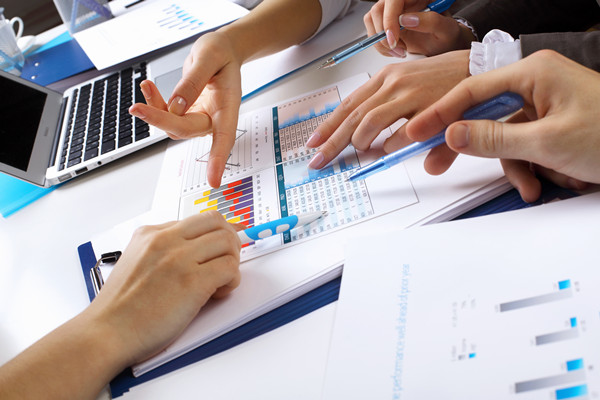 市場調(diào)研與預測：制定年度經(jīng)營計劃的必要環(huán)節(jié)