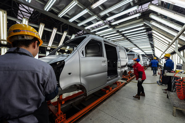 生產(chǎn)布局優(yōu)化：提高生產(chǎn)線平衡，降低生產(chǎn)周期