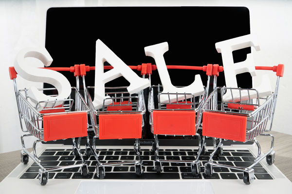 品牌戰(zhàn)略規(guī)劃：制定長(zhǎng)期發(fā)展規(guī)劃，確保品牌穩(wěn)健發(fā)展