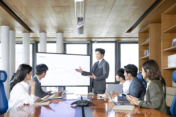 年度財(cái)務(wù)預(yù)算與投資策略：資本運(yùn)作，助力發(fā)展