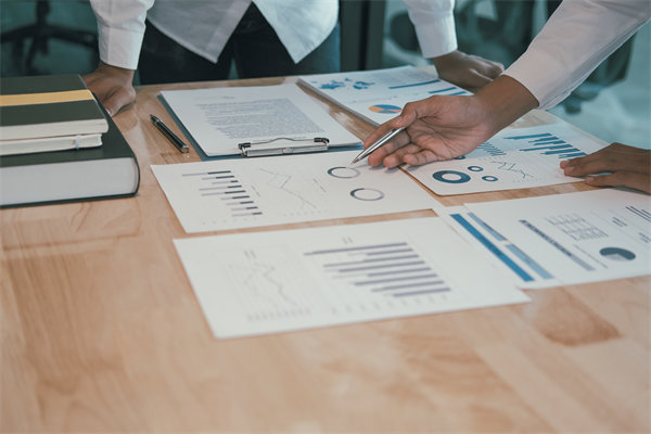 員工參與的績(jī)效改進(jìn)計(jì)劃：?jiǎn)T工主導(dǎo)，自我驅(qū)動(dòng)的改進(jìn)