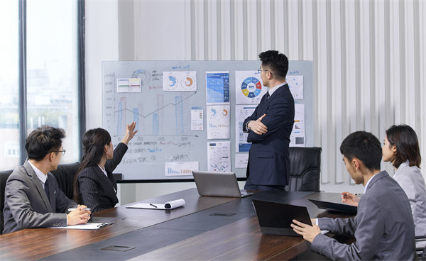 強化集團風險防控，確保穩(wěn)健運營，守護企業(yè)安全