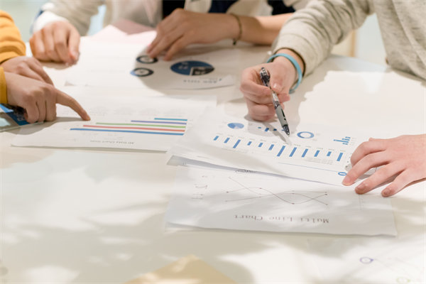 錨定目標，穩(wěn)扎穩(wěn)打：年度經營計劃精準落地