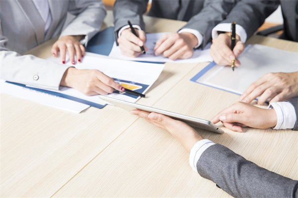 組織績效管理：優(yōu)化組織結(jié)構(gòu)，提升整體績效