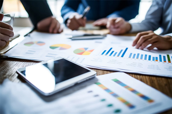 企業(yè)如何通過上年度的結(jié)果，修正下年度的經(jīng)營計劃？