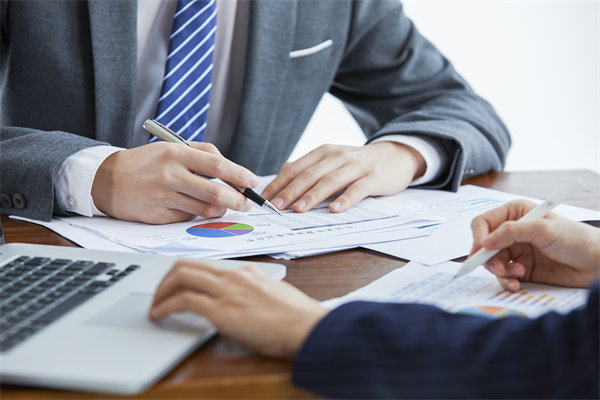 跨部門預(yù)算協(xié)同機(jī)制建立會(huì)面臨哪些挑戰(zhàn)與解決方案？