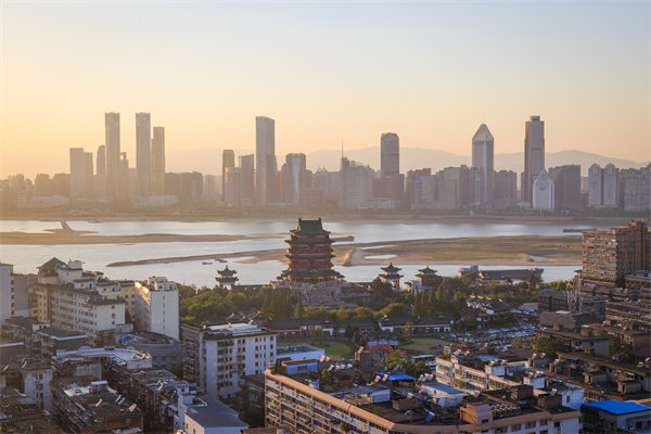 南昌本土管理咨詢公司如何打造差異化服務(wù)，贏得市場(chǎng)認(rèn)可？