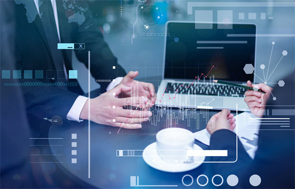 品牌戰(zhàn)略管理中，如何有效應(yīng)對(duì)市場(chǎng)變化與消費(fèi)者需求？