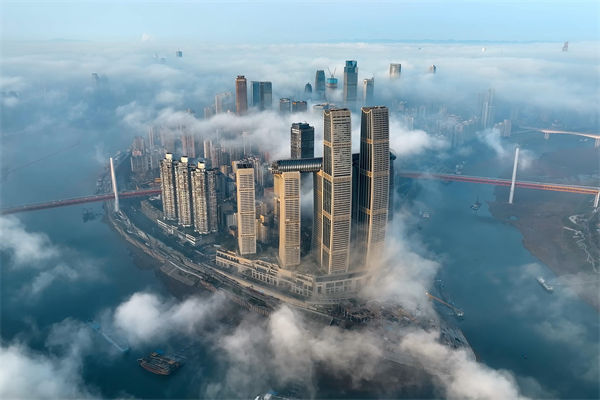 重慶戰(zhàn)略咨詢公司如何為企業(yè)定制長(zhǎng)遠(yuǎn)發(fā)展戰(zhàn)略？