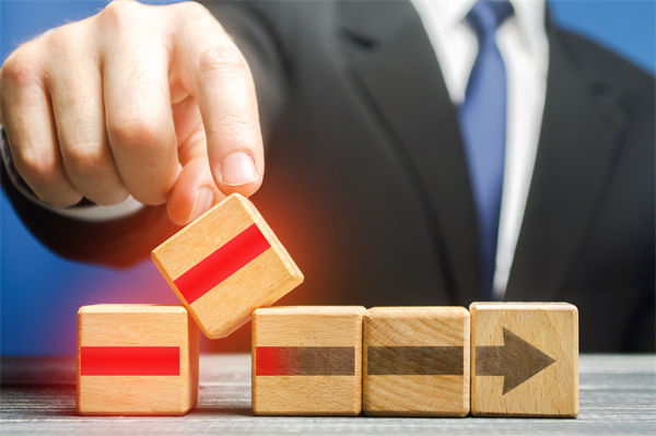 精益管理實(shí)施中，如何確保持續(xù)改進(jìn)機(jī)制的有效運(yùn)行？