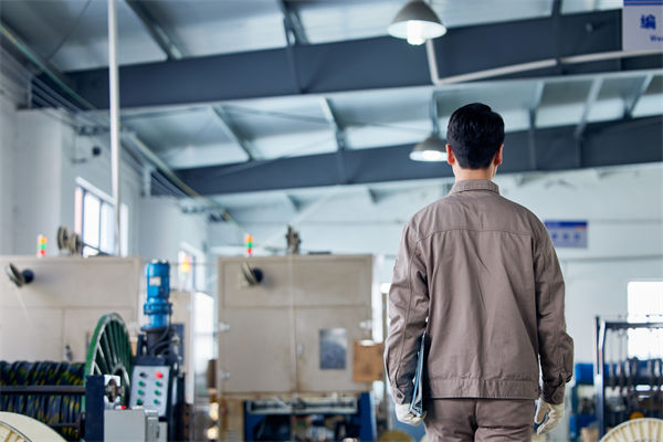 精益生產(chǎn)中的持續(xù)改善理念如何在實際工作中得到落實？