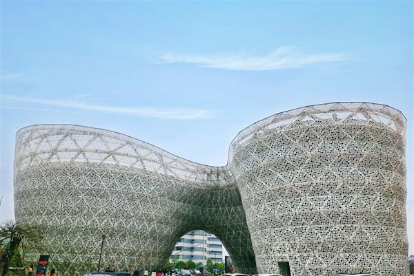 企業(yè)發(fā)展遇瓶頸，株洲戰(zhàn)略咨詢公司如何助力突破困局、重塑輝煌？