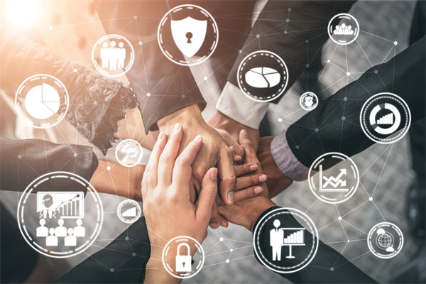 集團(tuán)風(fēng)險(xiǎn)管控薄弱，如何加強(qiáng)風(fēng)險(xiǎn)管理保障集團(tuán)運(yùn)營(yíng)？