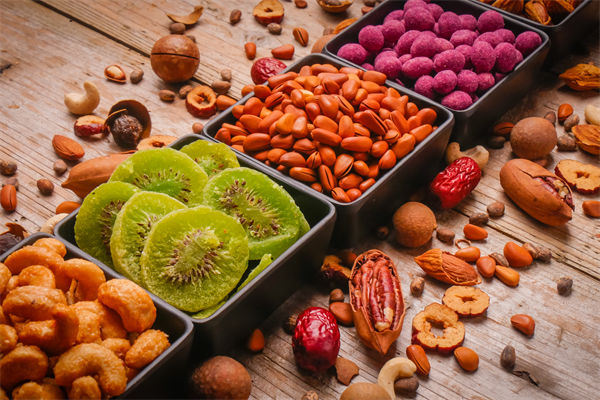 品牌營銷分析：第一批開零食店的人，賺夠千萬離場了