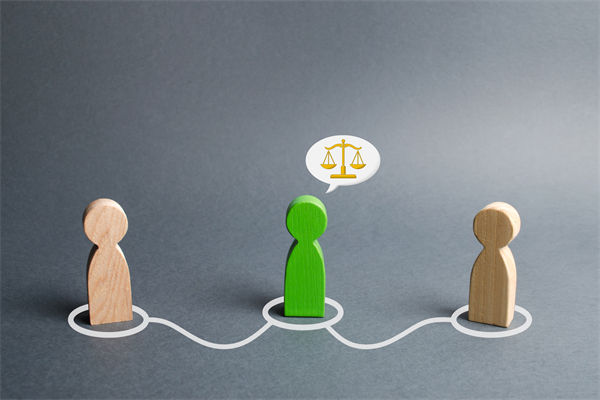 榮耀CEO承認(rèn)銷量非常困難，眾多企業(yè)的品牌戰(zhàn)略啟示