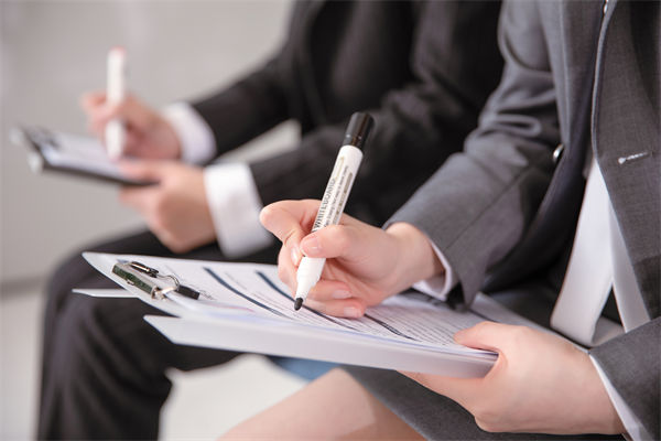 員工敬業(yè)度持續(xù)走低，人力資源怎樣精準(zhǔn)激活團(tuán)隊(duì)動(dòng)能？