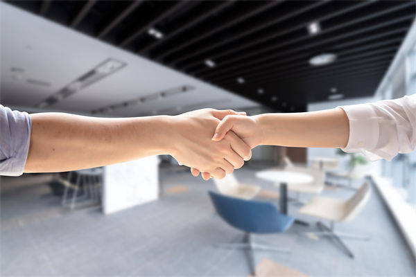 企業(yè)文化理念懸浮空中，如何讓價值觀真正落地生根？