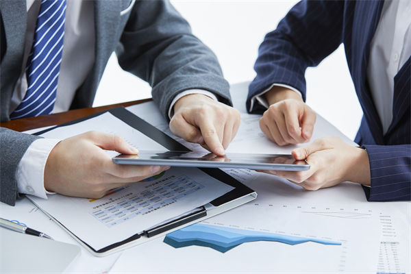 新員工融入難、老員工動(dòng)力不足，薪酬績(jī)效如何改善？