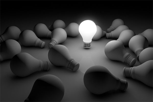 人力資源管理流程規(guī)范嚴(yán)謹(jǐn)，員工創(chuàng)造力為何反而受抑制？