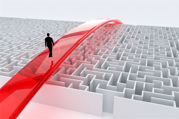 行業(yè)變局加速，企業(yè)戰(zhàn)略如何避開陷阱抓住新機(jī)遇？