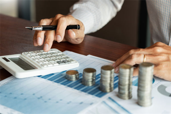 預算偏差吞噬收益，精準管控的核心邏輯是什么？