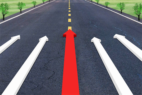 市場(chǎng)競(jìng)爭(zhēng)白熱化，企業(yè)戰(zhàn)略管理如何構(gòu)建差異化優(yōu)勢(shì)？