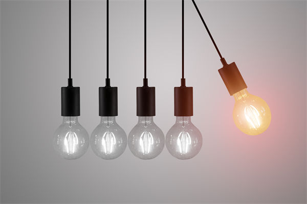 同質(zhì)化嚴(yán)重下，差異化品牌營(yíng)銷(xiāo)如何突出重圍逆襲？