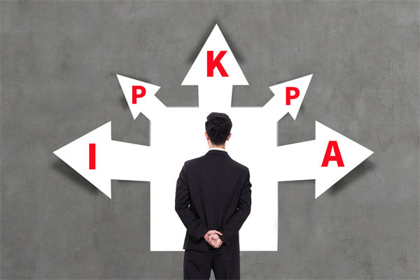 看似精細(xì)的績(jī)效體系，為何反而拖慢了團(tuán)隊(duì)的腳步？