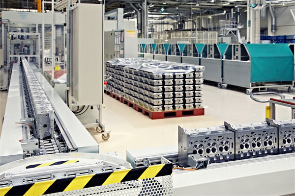 中小企業(yè)應(yīng)用精益生產(chǎn)，面臨哪些特殊挑戰(zhàn)與機(jī)遇？